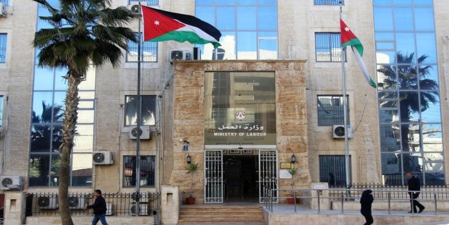 وزارة العمل: فتح باب الاستقدام لعدد من القطاعات جاء لتلبية احتياجات سوق العمل