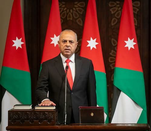 أبو صعيليك يوجه رسالة للعاملين في القطاع العام