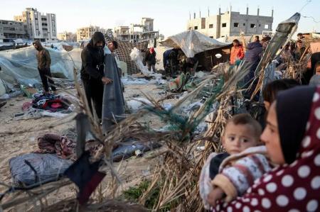 البرد القارس يودي بحياة 3 أطفال رضع في قطاع غزة