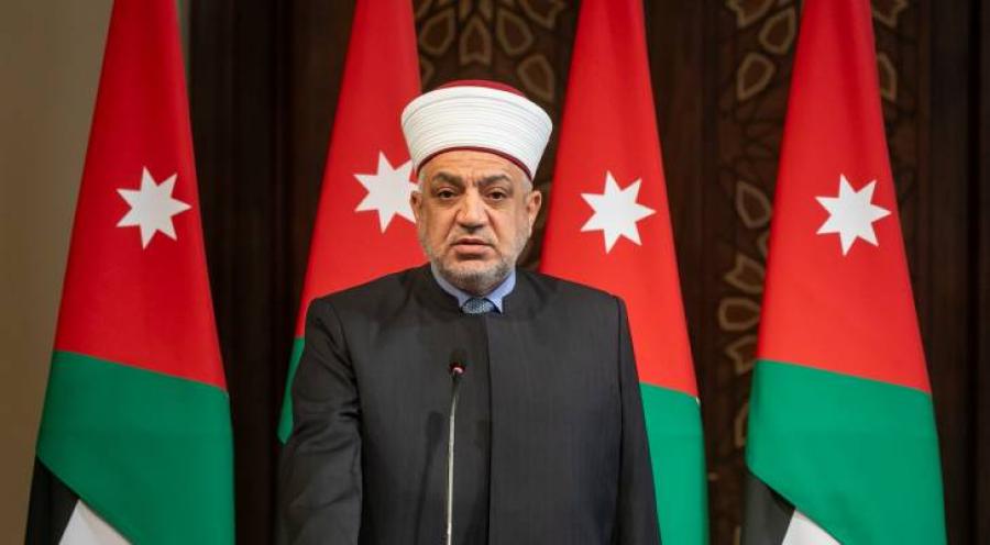وزير الأوقاف:التدخين محرّم شرعًا