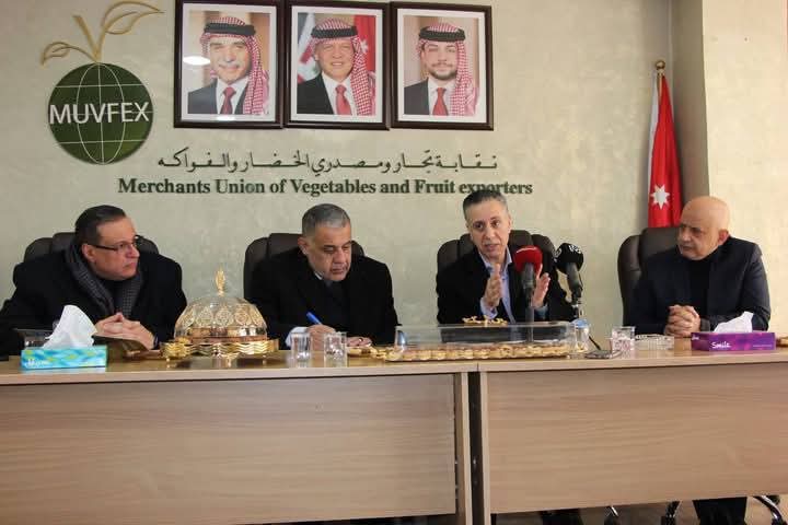 وزير الصناعة:  الخضار والفواكه في السوق المركزي متوفرة وبأسعار معتدلة