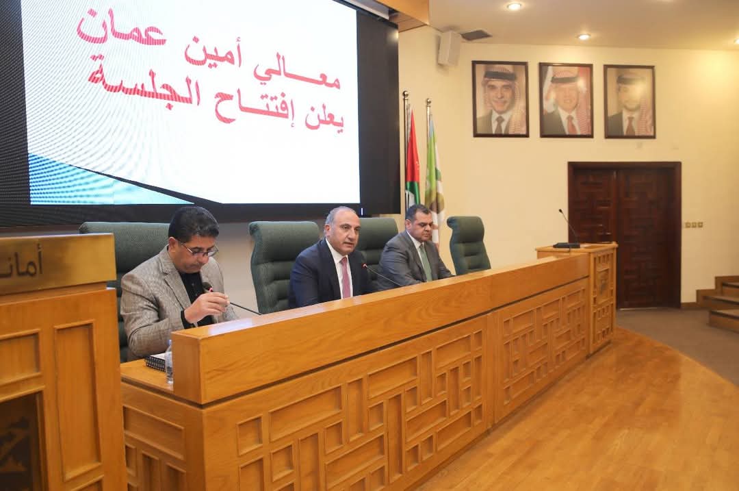 مجلس الامانة يسمح بإعادة تسجيل تصاريح وسائط نقل الركاب المنتهي ترخيصها من خمس سنوات