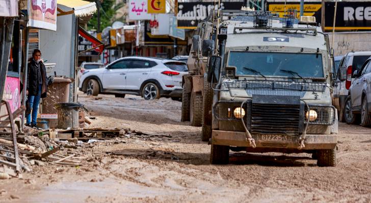 مصادر فلسطينية: قوات المستعربين تقتحم مخيم بلاطة وجيش الاحتلال يعزز تواجده