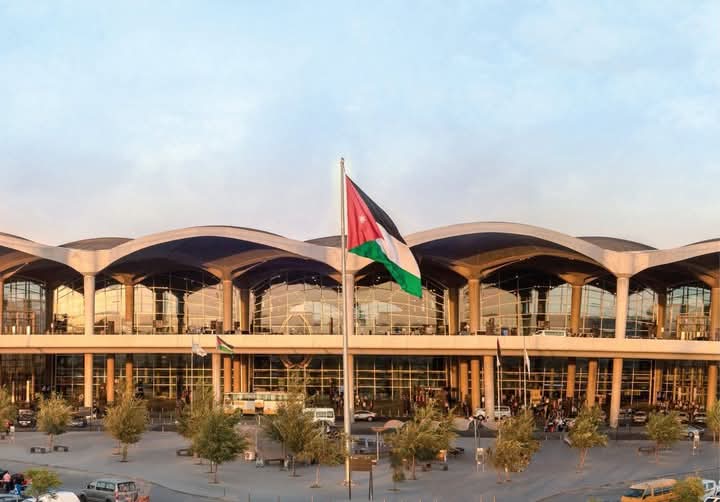 مطار الملكة علياء الدولي يستقبل أولى رحلات الأجنحة الليبية
