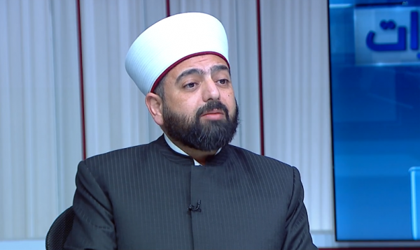 مفتي الأردن : رؤية الهلال بالنهار لا يؤخذ بها والشرط بعد مغيب الشمس