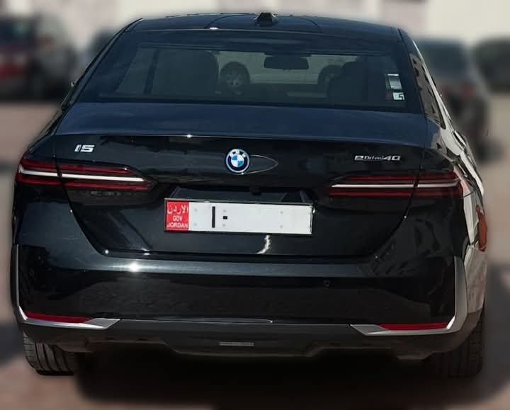 سيارات BMW للوزراء من شراء سابق
