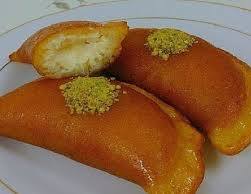 القطايف.. الحلوى الرمضانية التي لا تغيب عن المائدة