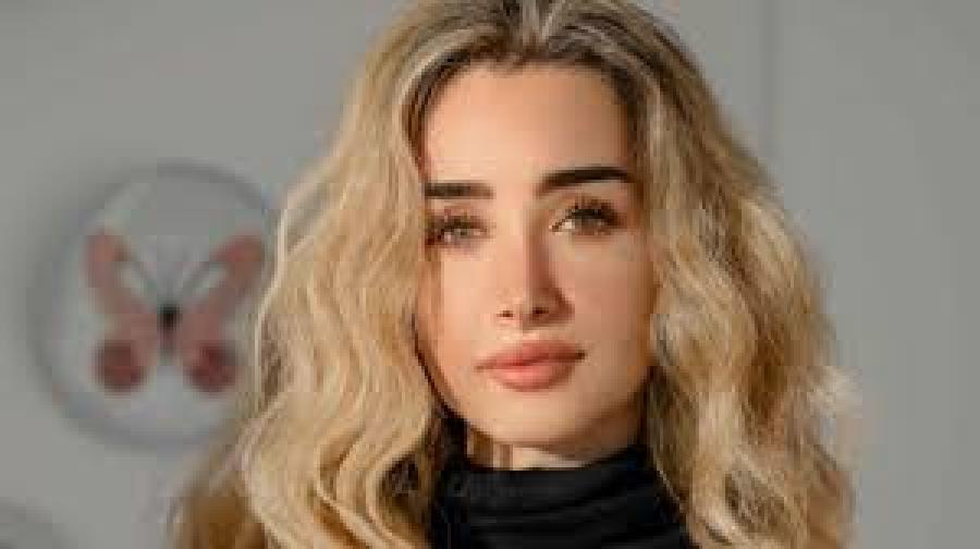 من لا أخلاق له لا قيمة له: فمن تقصد هنا الزاهد؟