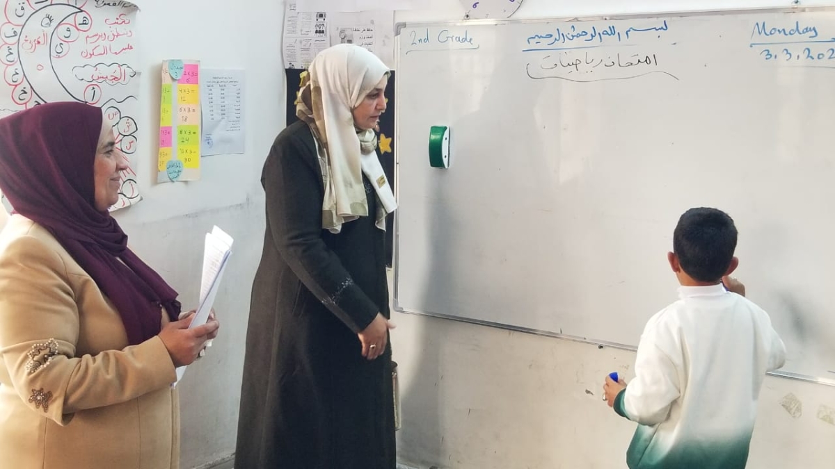 المصري تنفذ زيارة تفقدية لمدرستي ارحابا وأم عمارة الأساسية المختلطة