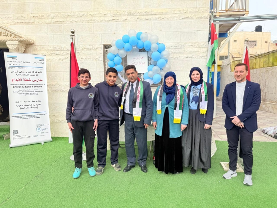 السّلامات يكرم الطلبة الفائزين بمسابقة حفظ القرآن الكريم في مدارس شعلة الإبداع التربوية الثانوية.