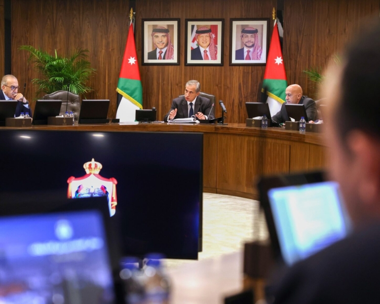 مجلس الوزراء يقر مشاريع خدمية ويؤكد على مواقفه الثابتة تجاه القضايا الإقليمية