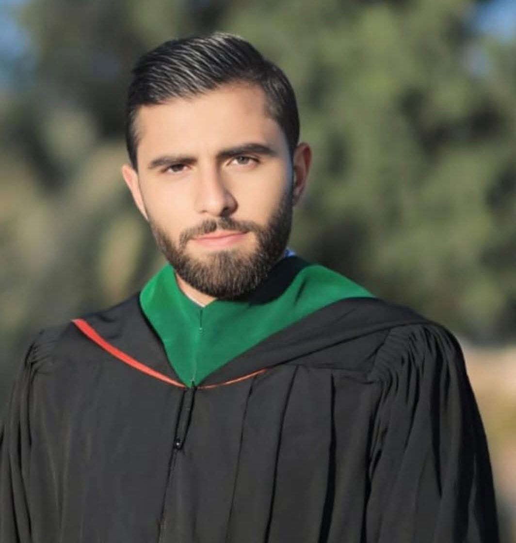 أسرة نيروز الإخبارية تبارك للنائب السابق جعفر ربابعه بتخرج نجله عيسى