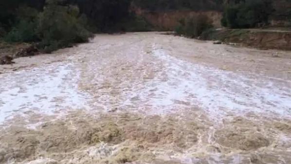 وفاة امرأة عشرينية جراء مداهمة السيول لها في لواء الأغوار الجنوبية