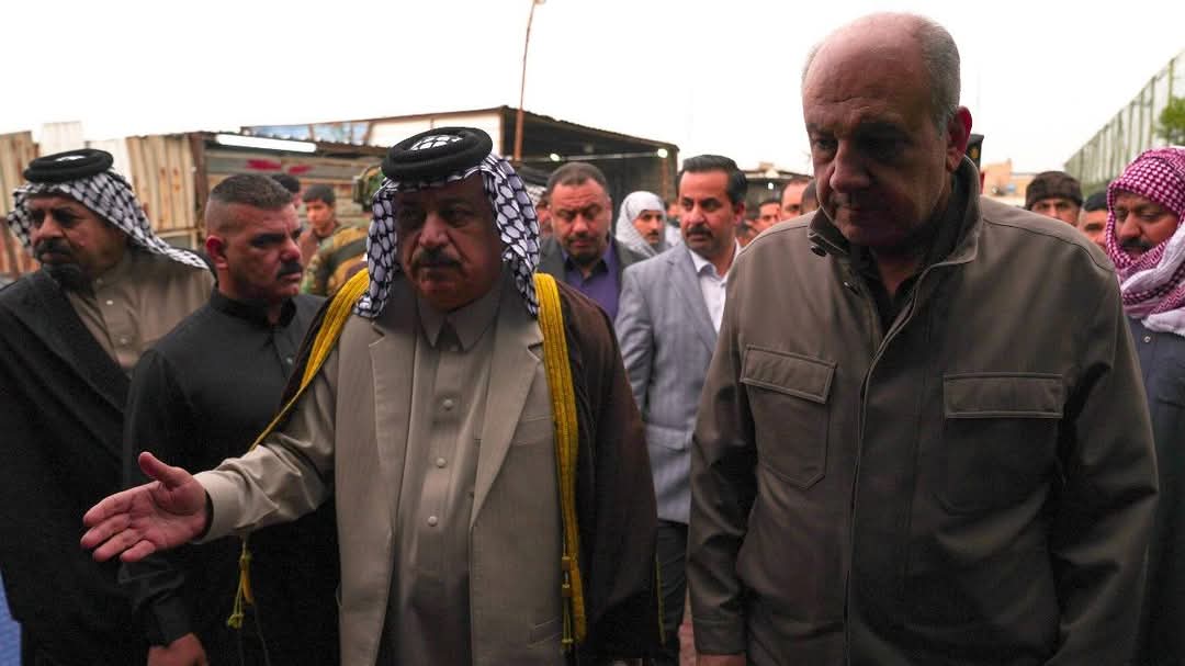وزير الدفاع العراقي يحضر مجلس عزاء الشهيد البطل الملازم أول علي حسين غاوي