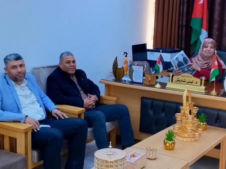 الشاويش تلتقي لجنة لمدرستي أنتمي في تربية الأغوار الشمالية