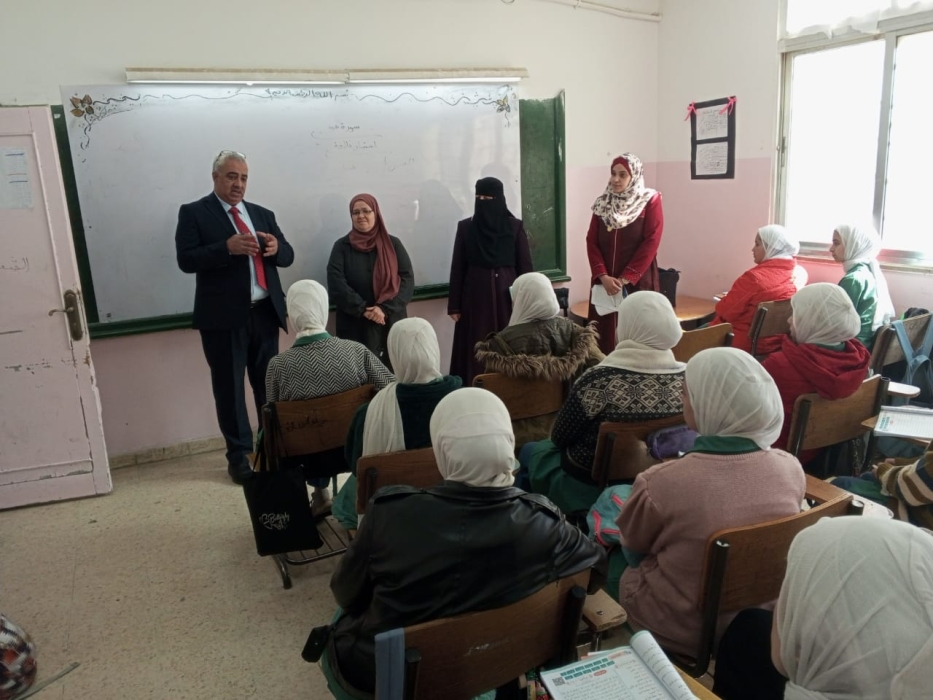 جويعد يواصل جولاته التفقدية لمدارس المحافظة