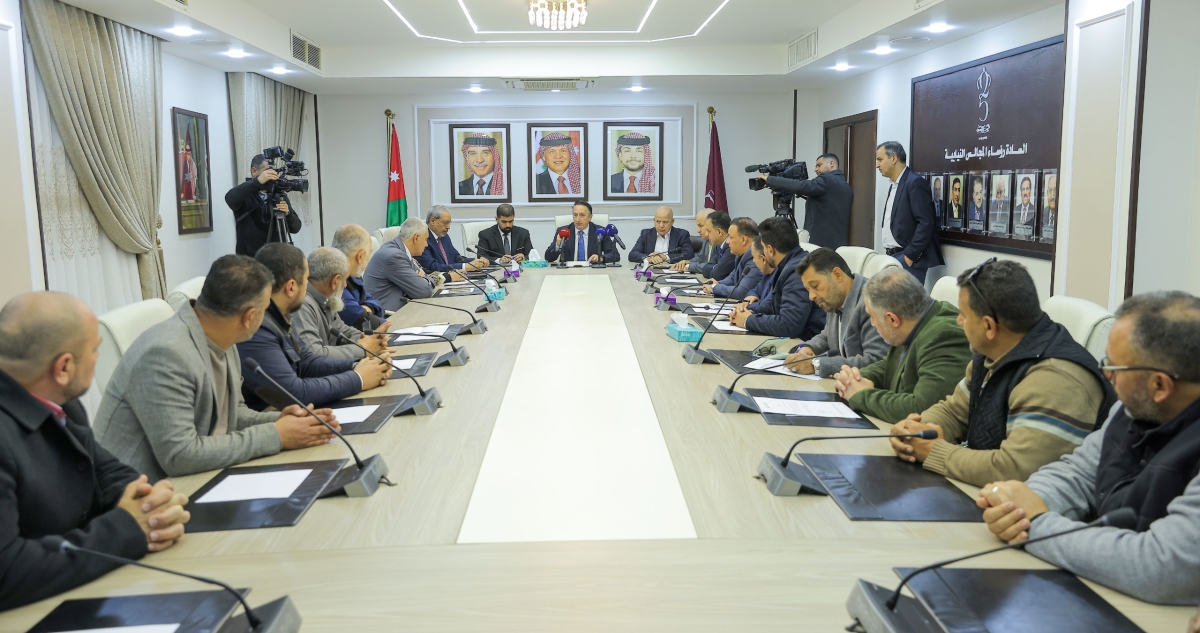  العمل النيابية توصي بتأهيل الكوادر الأردنية في قطاع المخابز وتناقش أوضاع شركة حديد الأردن