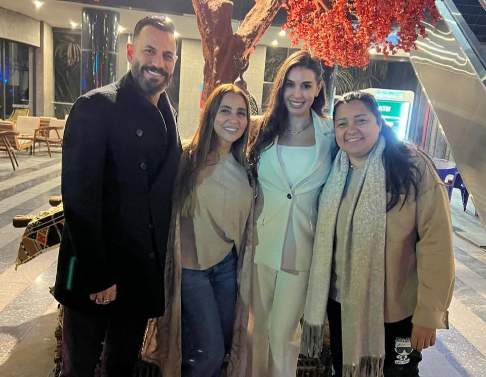 أبطال مسلسل الأميرة ظل حيطه يحتفلون بإنتهاء تصويره