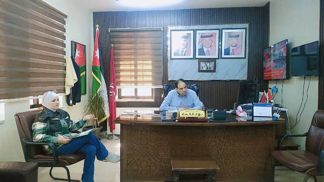 القضاة يعقد اجتماعًا لمناقشة الخطة الإجرائية لمعالجة ضعف القراءة والكتابة