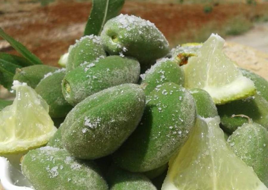 اللوز الأخضر بـ10 دنانير والملوخية الفرط بـ12 دينار في السوق المركزي اليوم .. تعرف على الأسعار