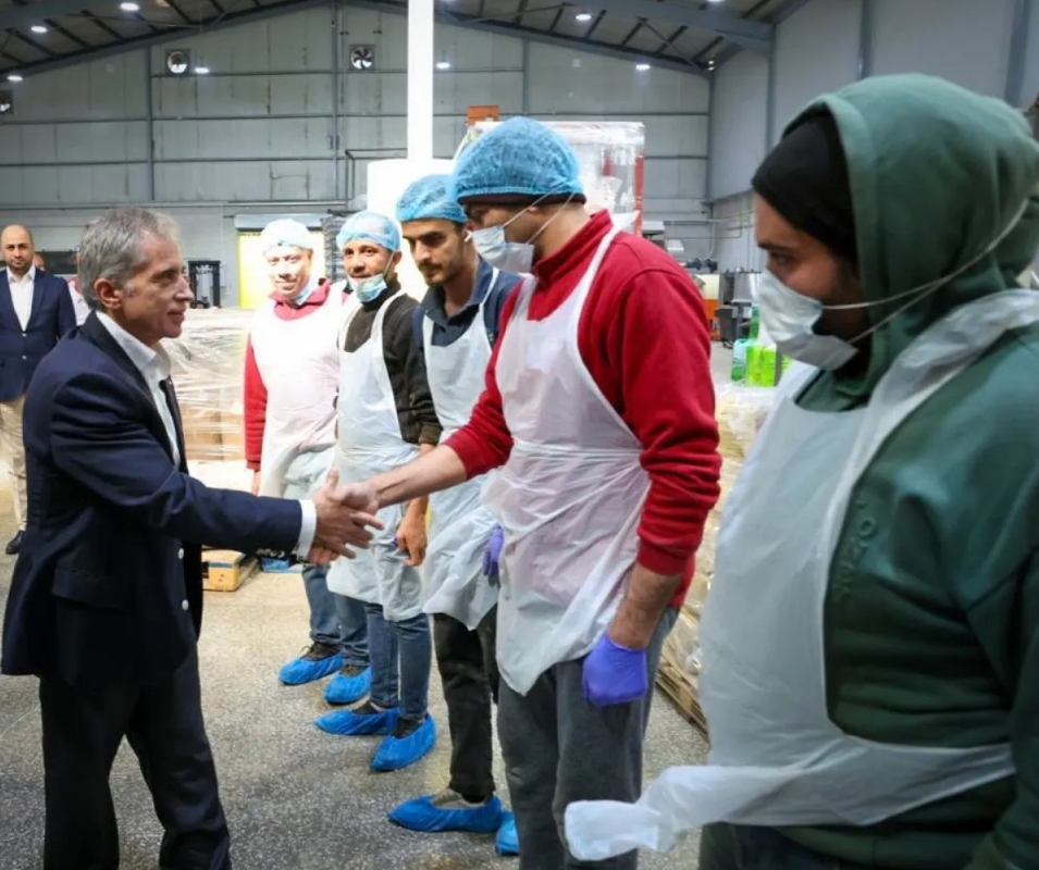 رئيس الوزراء يتفقد استثمارات في الموقر