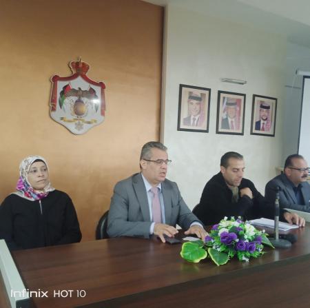 الجراح يترأس اجتماعا لتحسين مهارتي القراءة والكتابة لدى الطلبة
