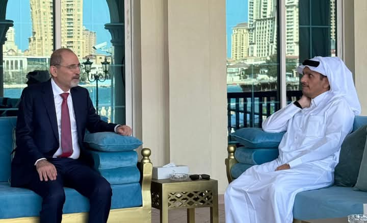 الصفدي يلتقي رئيس وزراء قطر قبيل اجتماع وزاري حول الشرق الأوسط