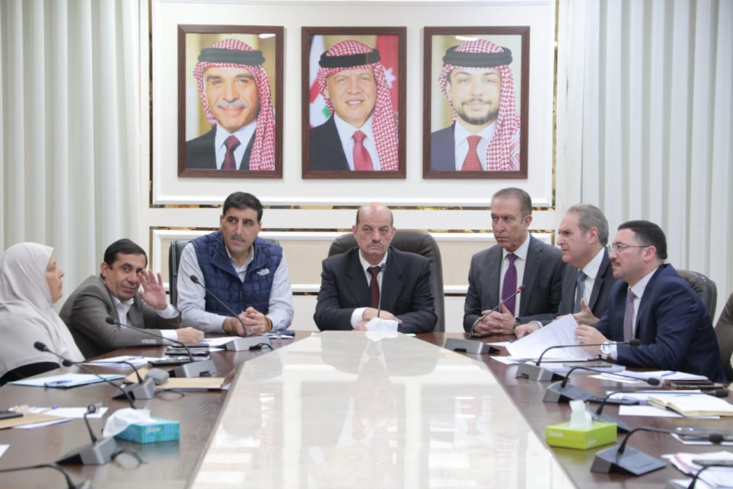 الصحة النيابية تناقش الواقع الصحي