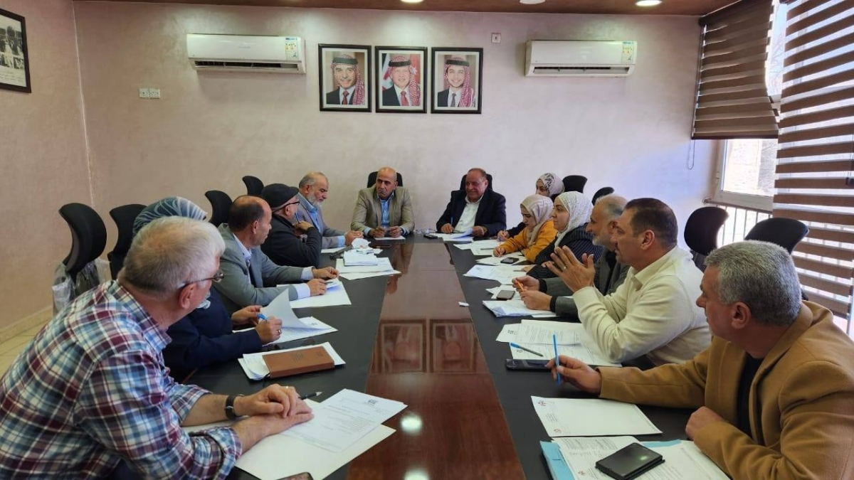 مجلس إدارة مؤسسة إعمار جرش يعقد جلسته الدورية في قاعة بلدية جرش الكبرى