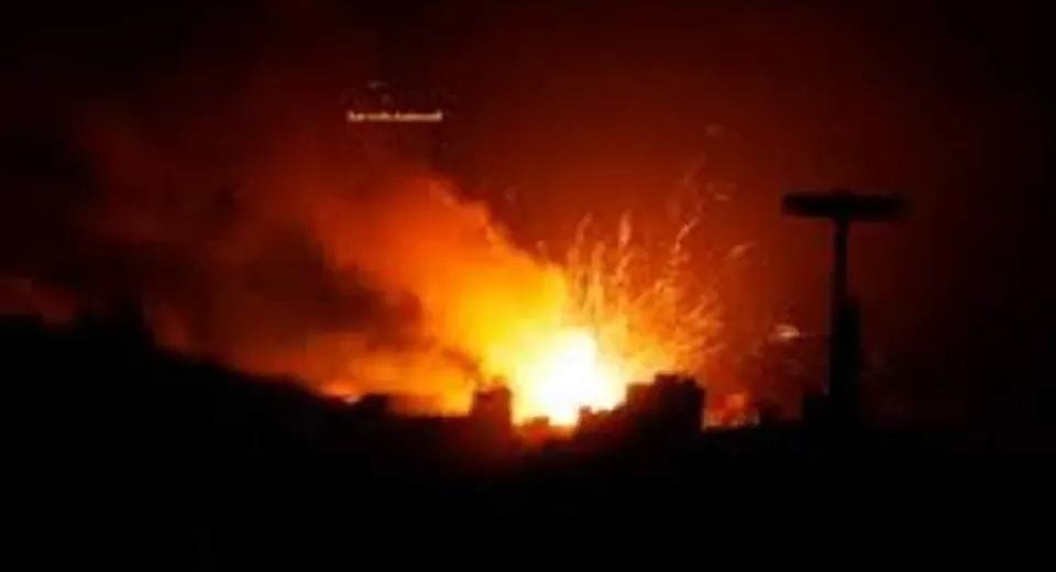 عاجل: غارات أمريكية جديدة تستهدف ثالث محافظة يمنية بعد صنعاء وصعدة وارتفاع أعداد الضحايا