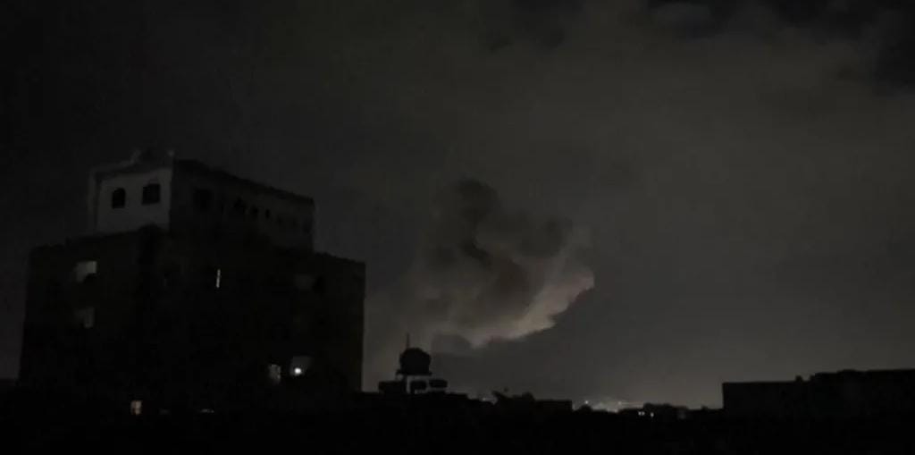 غارات أمريكية عنيفة تهز ”صعدة” وجماعة الحوثي ترد وتعلن حصيلة الضحايا بالضربات على ”صنعاء”
