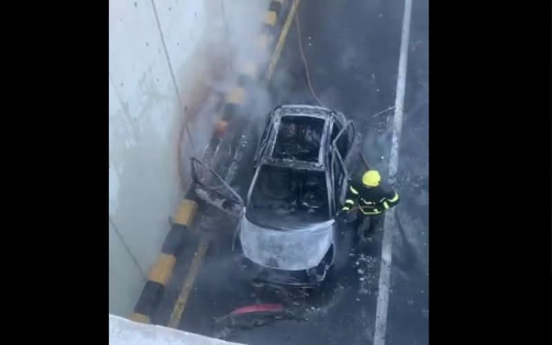 حريق في مقدمة مركبة على طلوع سلحوب