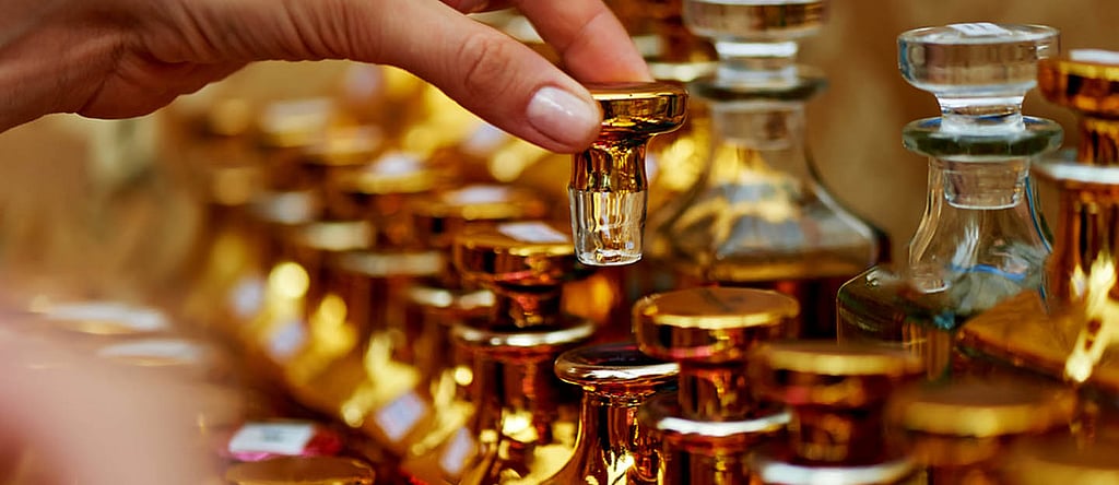 نصف مليار ريال صادرات السعودية من صناعة العطور... تفاصيل