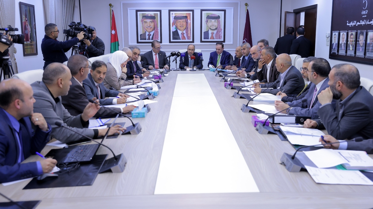  المالية النيابية تواصل مناقشة استيضاحات ديوان المحاسبة لوزارة الطاقة