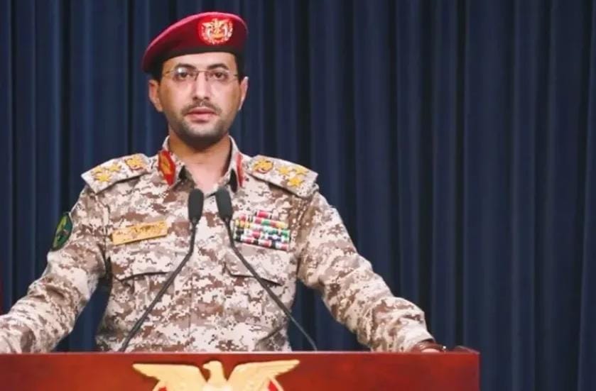 أول رد عسكري لجماعة الحوثي على الغارات الأمريكية بصنعاء ومحافظات أخرى