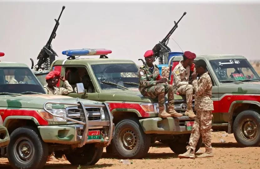 الجيش السوداني يعثر علي جثث 11 شخصا بينهم أطفال ونساء داخل بئر في الخرطوم ويتهم الدعم السريع
