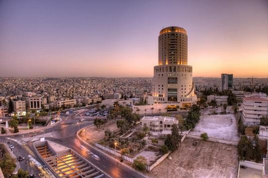 الأرصاد: طقس دافئ الاثنين والثلاثاء وانخفاض على الحرارة وأمطار متوقعة اعتبارًا من الأربعاء تفاصيل