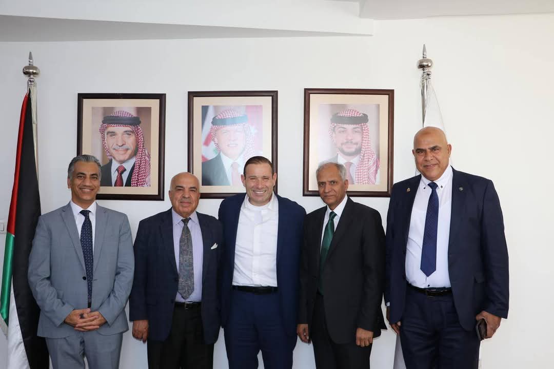 تجديد اتفاقية الأمن والحماية بين المتقاعدين العسكريين والمجموعة الأردنية للمناطق الحرة والمناطق التنموية