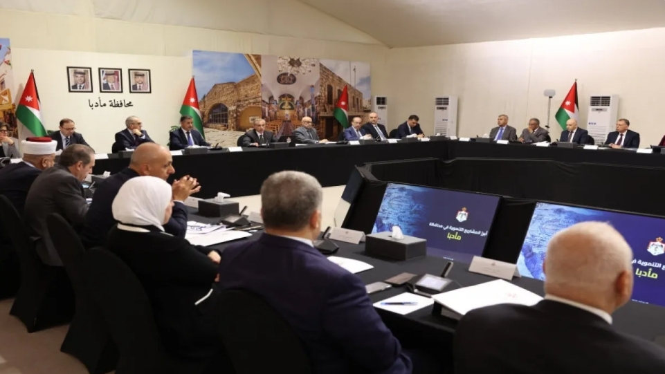 حسان: همنا المواطن ولا مكان بالقطاع العام لمن لا يكترث