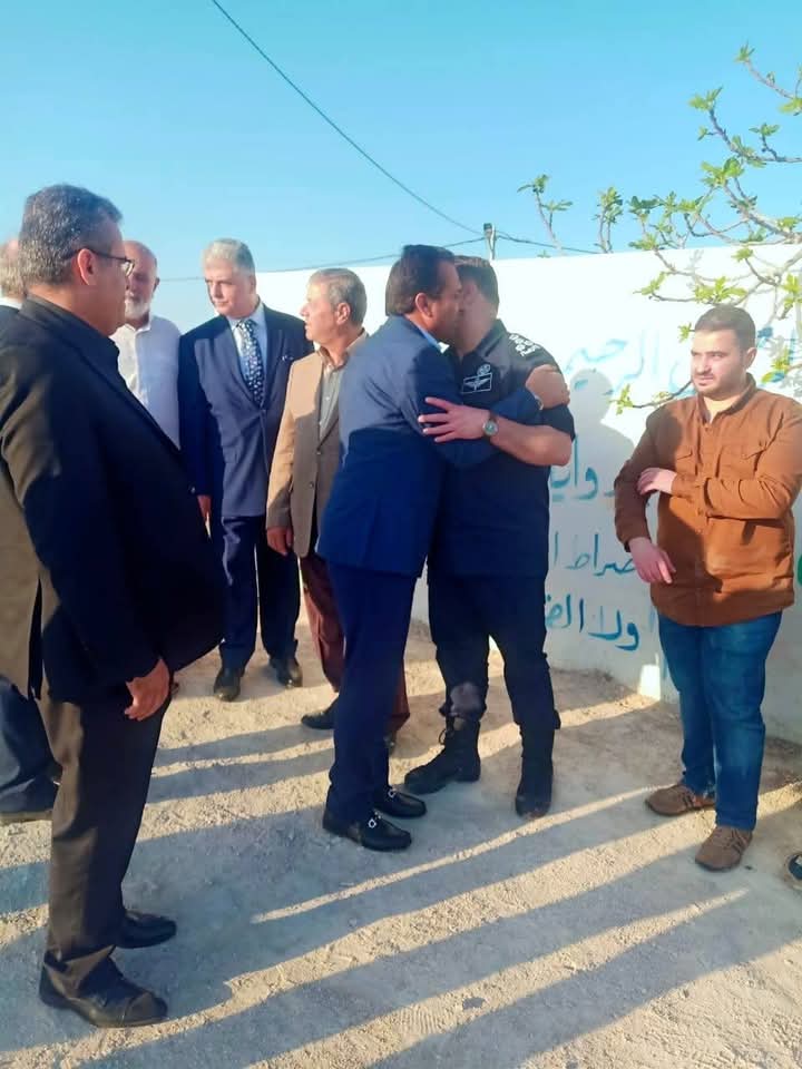 الأمين العام لوزارة التربية والتعليم يشارك في تشييع جثمان الدكتور تيسير الجراح