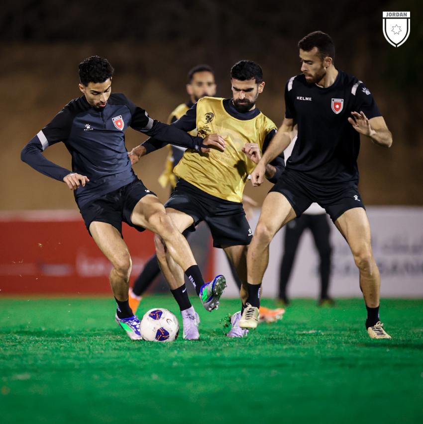 المنتخب الوطني يكثف تحضيراته لمواجهة فلسطين وكوريا