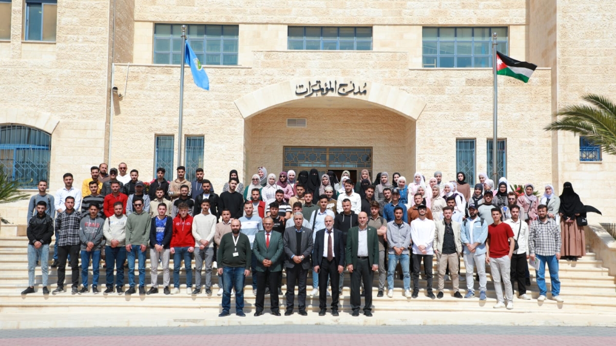 منحة تايجر تلتقي بطلبتها في جامعة الزرقاء