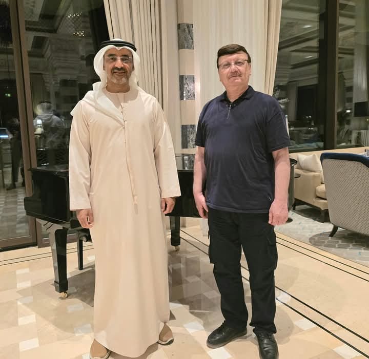 خالد الظنحاني .. حين يصبح الإبداع هوية والمشهد الثقافي وطنًا.