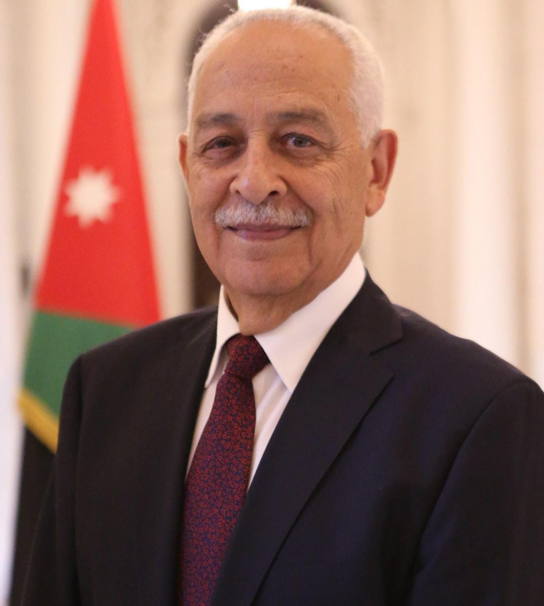مندوبا عن الملك وولي العهد.. العيسوي يعزي قبيلة بني صخر ... الزبن