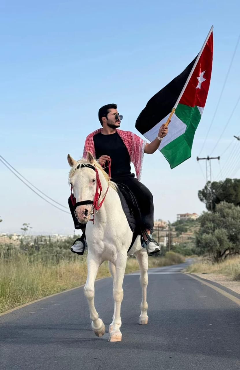 عبدالله محمد حياصات: الأم مدرسة الحب والتضحية
