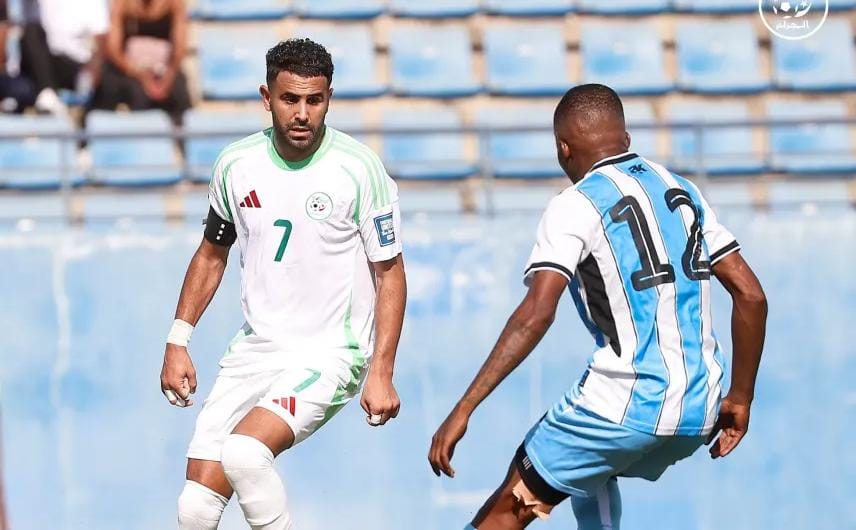 الجزائر تضرب بوتسوانا بثلاثية في تصفيات كأس العالم وتتصدر المجموعة
