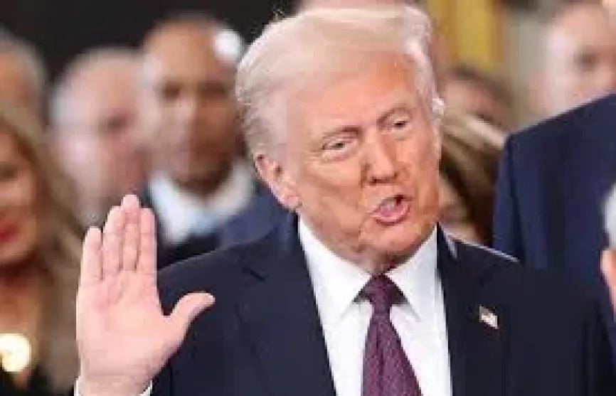 الرئيس الأمريكي دونالد ترامب يصدر أمرًا إغلاق وزارة التعليم الفيدرالية