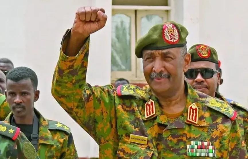 البرهان بعد السيطرة على القصر الجمهوري :المعركة لن تتوقف وستمضي إلى نهاياتها