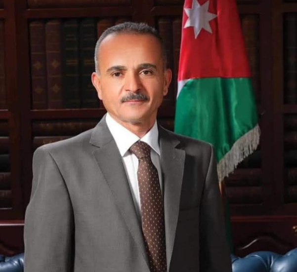 فراس العقرباوي يتبرع بـ 25 ألف دينار للأيتام