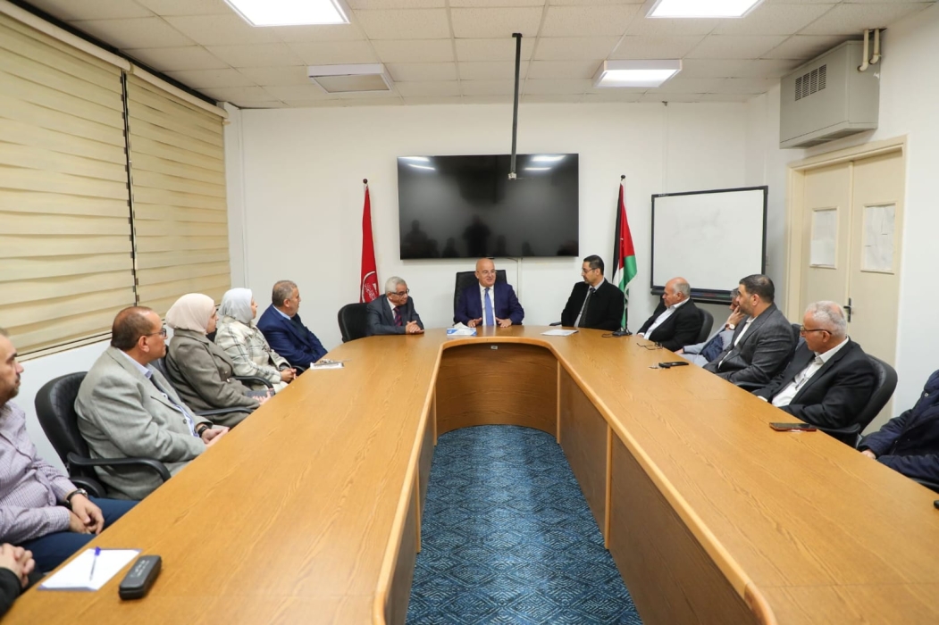 د. الحياري يؤكد مصلحة الطلبة أولويتنا القصوى في الجامعة الهاشمية